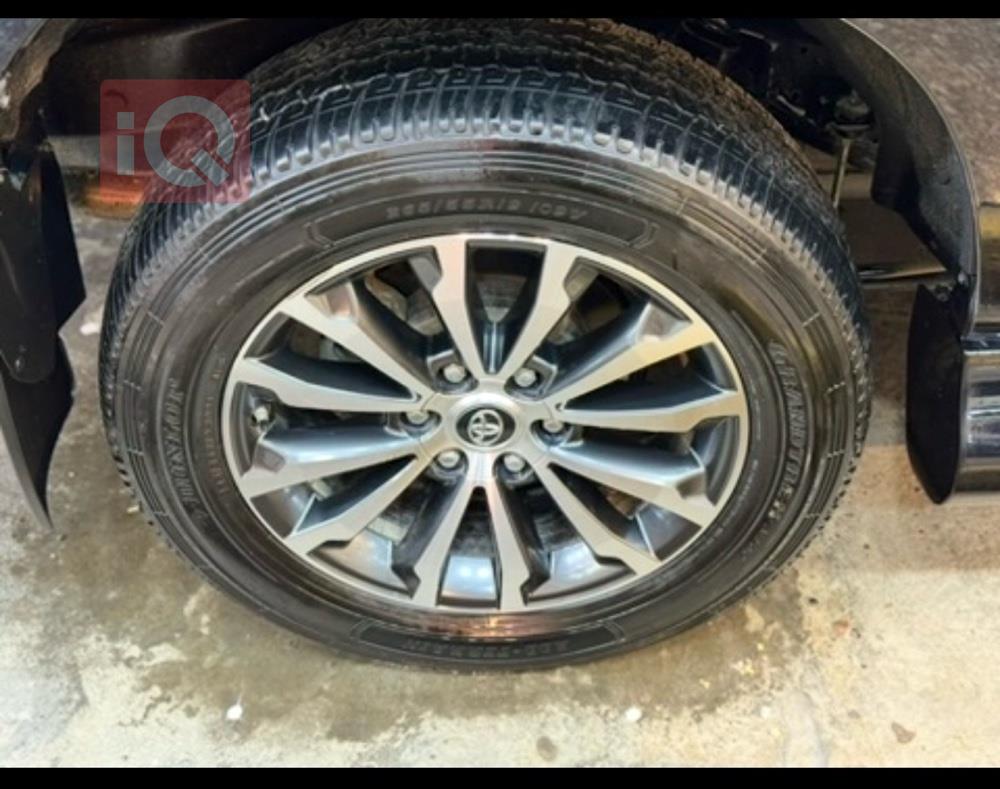 تۆیۆتا لاندكروزر پرادۆ